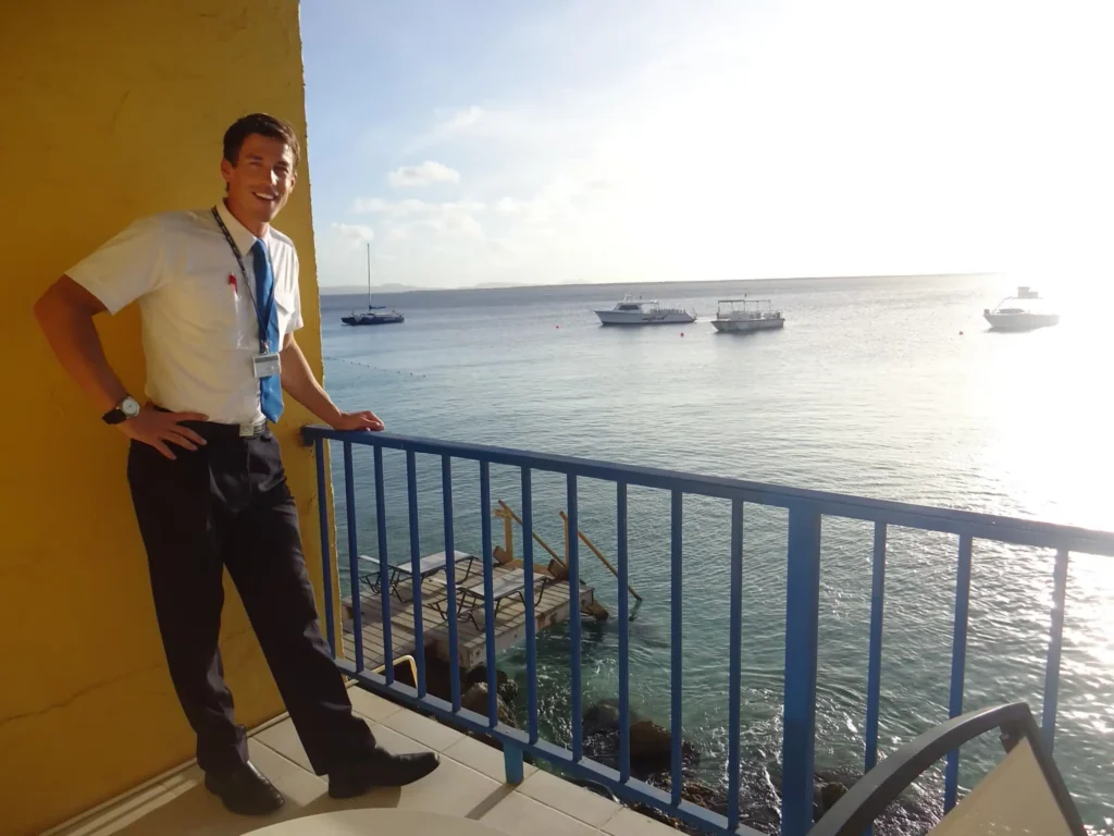 Ocean view in uniform – what if your life started over today?