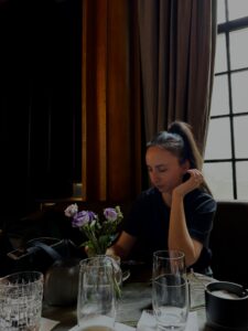 Irena shares her review of The Last Hour Experience – an experience that helped her slow down, live in the moment, and find inner peace.